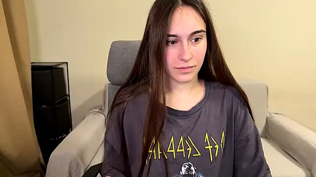 Snapshot of AliceKolltt chatting on 02-22-26, 08:54 AliceKolltt online show from 02-22-26, 08:54