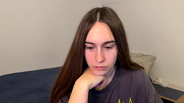 Snapshot of AliceKolltt chatting on 05-01-26, 09:31 AliceKolltt online show from 05-01-26, 09:31