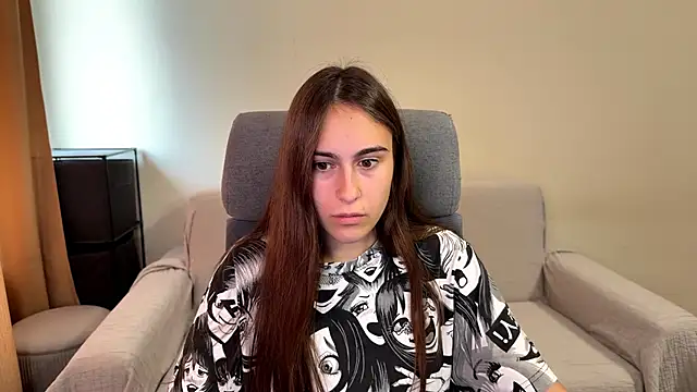 Snapshot of AliceKolltt chatting on 09-19-25, 11:25 AliceKolltt online show from 09-19-25, 11:25