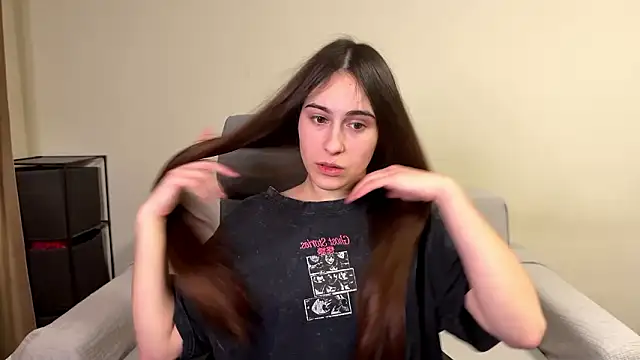 Snapshot of AliceKolltt chatting on 02-26-26, 10:43 AliceKolltt online show from 02-26-26, 10:43