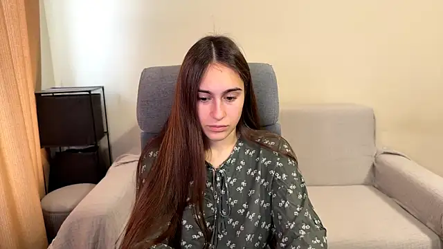 Snapshot of AliceKolltt chatting on 10-19-25, 12:19 AliceKolltt online show from 10-19-25, 12:19