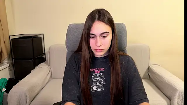 Snapshot of AliceKolltt chatting on 02-07-26, 11:46 AliceKolltt online show from 02-07-26, 11:46