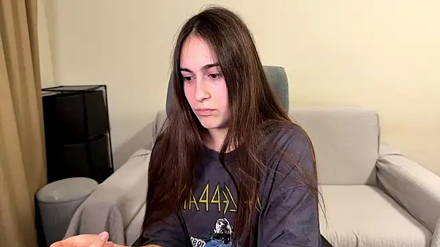 Snapshot of AliceKolltt chatting on 02-10-26, 05:12 AliceKolltt online show from 02-10-26, 05:12