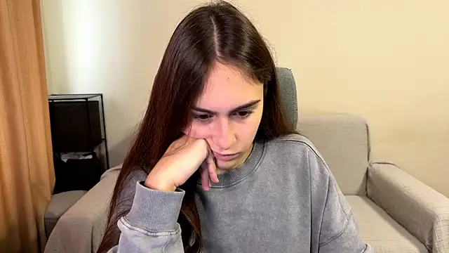 Snapshot of AliceKolltt chatting on 10-24-25, 09:41 AliceKolltt online show from 10-24-25, 09:41