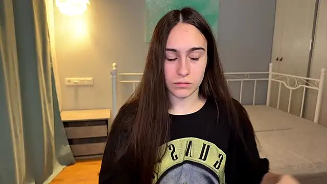 Snapshot of AliceKolltt chatting on 07-17-26, 02:20 AliceKolltt online show from 07-17-26, 02:20
