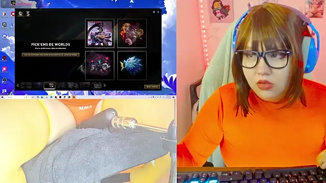 crystal7u7 online show from 10-17-25, 08:21