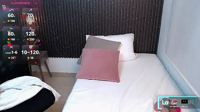 Aabby lee online show from 11-04-25, 07:17