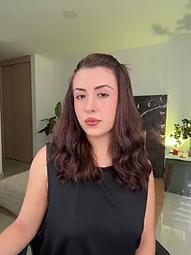 EmaSaenz online show from 02-10-26, 09:14