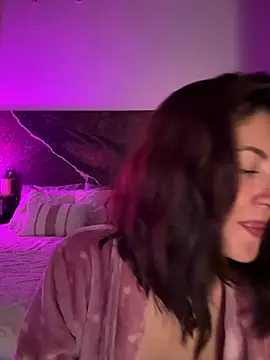 EmaSaenz online show from 02-27-25, 02:46