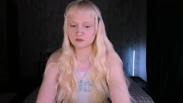 MariaMango online show from 11-13-25, 12:47