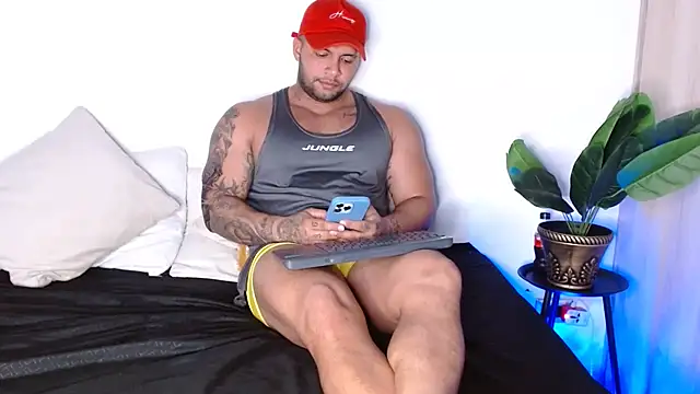 Snapshot of frank_myles chatting on 02-06-26, 08:27 frank myles online show from 02-06-26, 08:27