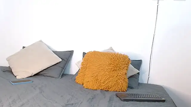 Snapshot of frank_myles chatting on 02-23-26, 10:43 frank myles online show from 02-23-26, 10:43