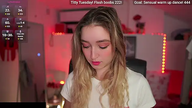 Alexis   Texas online show from 11-18-25, 02:31