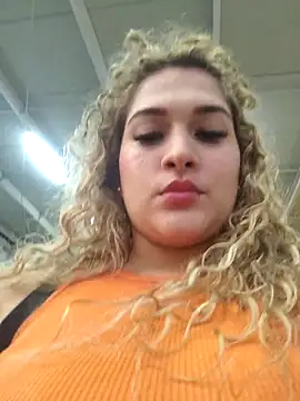 Sara smiiith211 online show from 12-15-25, 10:59