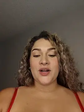 Sara smiiith211 online show from 03-08-26, 03:37