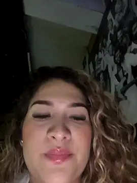 Sara smiiith211 online show from 10-26-25, 02:01