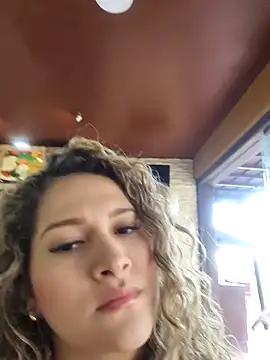 Snapshot of Sara_smiiith211 chatting on 03-12-25, 10:07 Sara smiiith211 online show from 03-12-25, 10:07