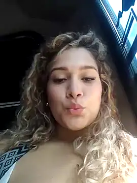 Snapshot of Sara_smiiith211 chatting on 02-07-25, 09:04 Sara smiiith211 online show from 02-07-25, 09:04