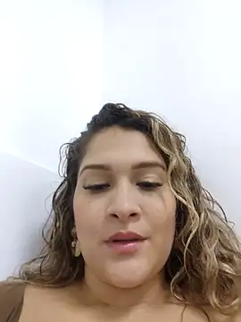 Snapshot of Sara_smiiith211 chatting on 03-16-25, 03:47 Sara smiiith211 online show from 03-16-25, 03:47