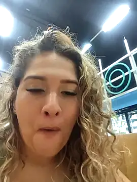 Snapshot of Sara_smiiith211 chatting on 03-20-25, 10:18 Sara smiiith211 online show from 03-20-25, 10:18