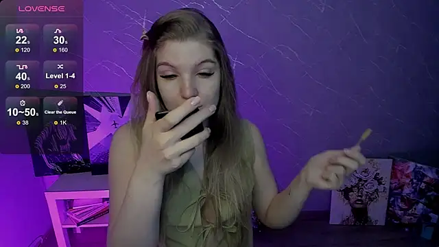 Snapshot of lily_williamss chatting on 05-31-26, 12:16 lily williamss online show from 05-31-26, 12:16