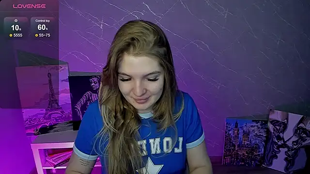 Snapshot of lily_williamss chatting on 05-07-26, 12:04 lily williamss online show from 05-07-26, 12:04