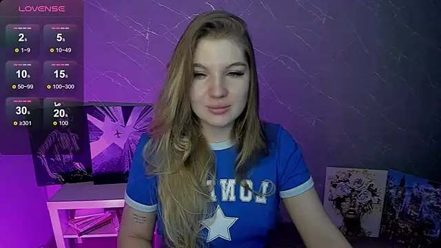 Snapshot of lily_williamss chatting on 05-28-26, 12:51 lily williamss online show from 05-28-26, 12:51
