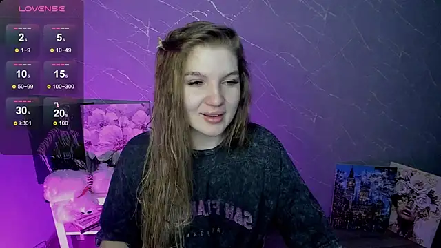 Snapshot of lily_williamss chatting on 05-18-26, 01:06 lily williamss online show from 05-18-26, 01:06