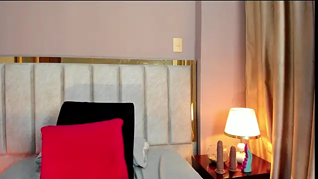 Emilywatsonn online show from 02-28-26, 12:43