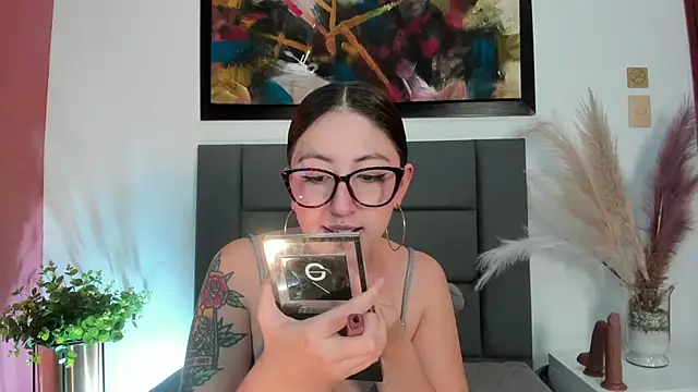 Emilywatsonn online show from 01-15-26, 09:18