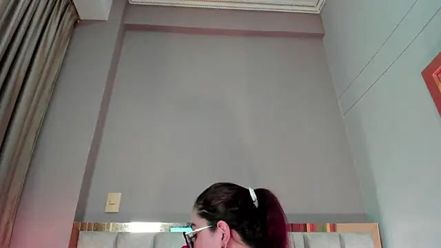 Emilywatsonn online show from 01-10-26, 11:55