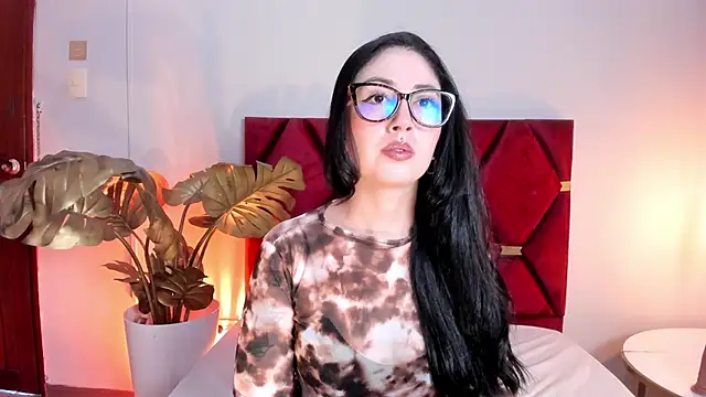 Emilywatsonn online show from 03-14-26, 12:38