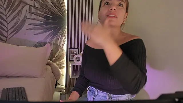 Samaantha-White online show from 03-05-26, 11:29