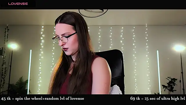 Alicia x art online show from 04-11-26, 05:49