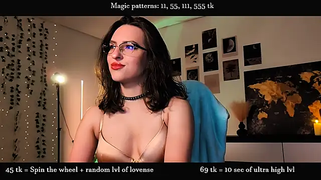 Snapshot of Alicia_x_art chatting on 07-17-26, 09:34 Alicia x art online show from 07-17-26, 09:34
