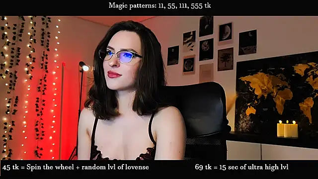 Snapshot of Alicia_x_art chatting on 06-05-26, 07:19 Alicia x art online show from 06-05-26, 07:19