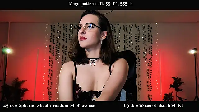 Snapshot of Alicia_x_art chatting on 07-09-26, 06:18 Alicia x art online show from 07-09-26, 06:18