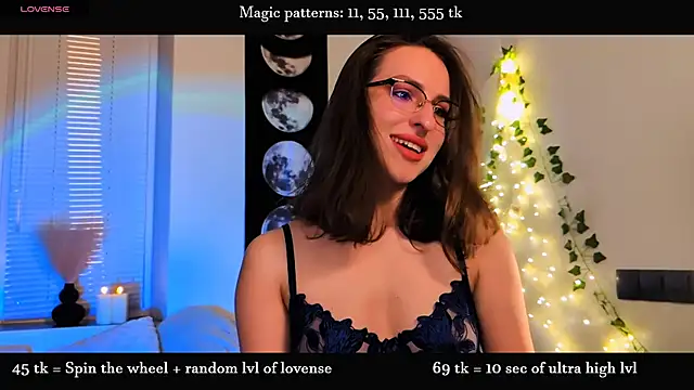 Snapshot of Alicia_x_art chatting on 07-29-26, 08:41 Alicia x art online show from 07-29-26, 08:41