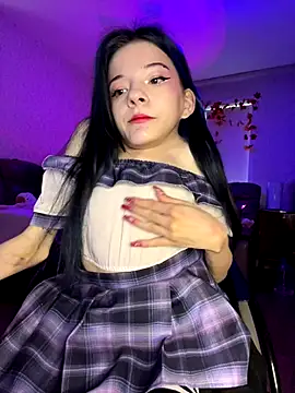 MiniSophiaa online show from 09-24-25, 10:11