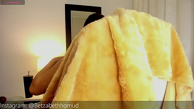 Snapshot of BetzabethHomud0 chatting on 11-11-25, 10:37 BetzabethHomud0 online show from 11-11-25, 10:37