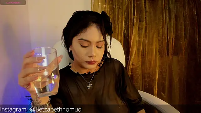 Snapshot of BetzabethHomud0 chatting on 02-08-25, 10:29 BetzabethHomud0 online show from 02-08-25, 10:29