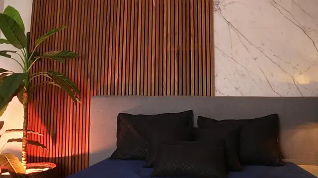 Amelia Rouse online show from 10-29-25, 09:14