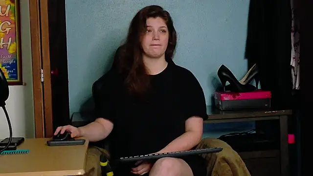 TreeJeanne online show from 10-13-25, 01:29