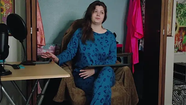 TreeJeanne online show from 09-19-25, 09:41