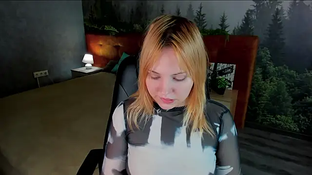 Stacy Luv online show from 10-18-25, 01:07