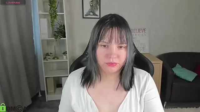 Snapshot of Stacy_Luv chatting on 02-21-26, 09:11 Stacy Luv online show from 02-21-26, 09:11