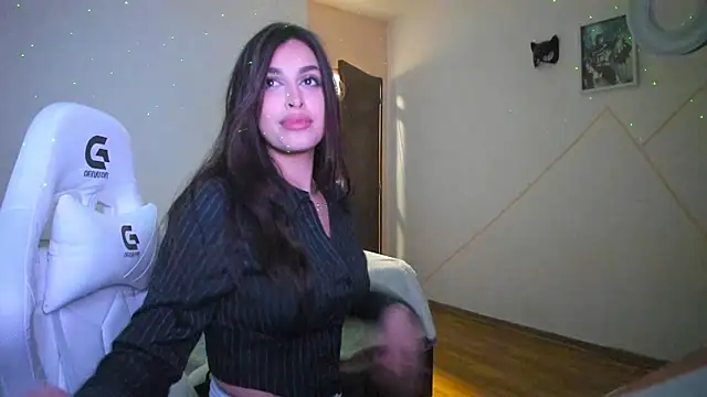 Snapshot of EvaWhisper chatting on 12-07-24, 08:55 EvaWhisper online show from 12-07-24, 08:55