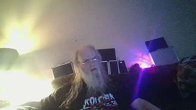 Snapshot of VicFerrari1 chatting on 07-17-26, 03:26 VicFerrari1 online show from 07-17-26, 03:26