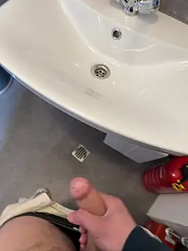 Siggidc2n online show from 03-12-26, 10:08