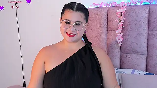 miahkumar online show from 05-23-26, 07:02